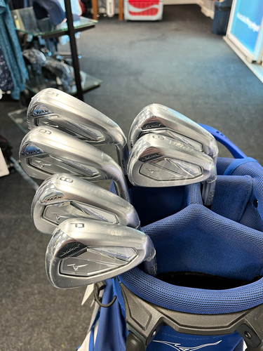 Brand new mizuno - brand,