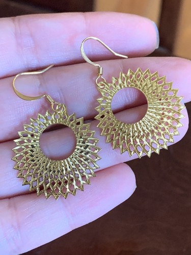 Gold tone earrings tribal - gold,