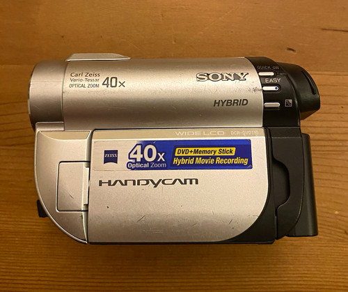 Sony handycam dcr - dcr-dvd110e, 40x