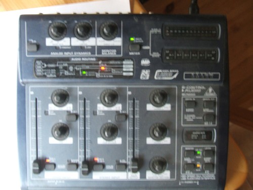 Behringer black control - black, b-control