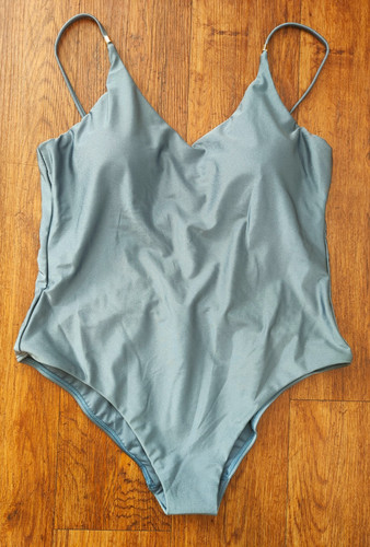 Trim detail plunge v neck - detail, v-neck