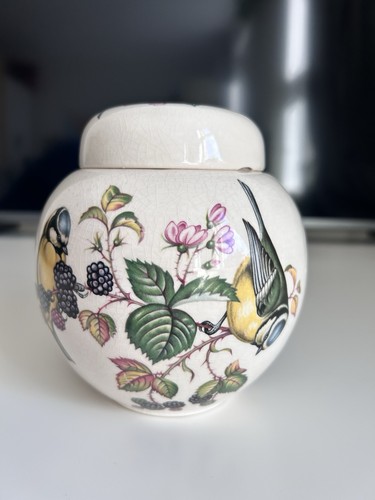 Beautiful vintage mason - beautiful, mason's
