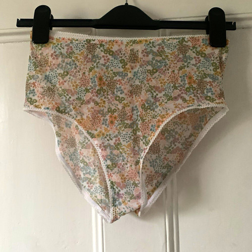 Monki multicolour floral - multicolour,