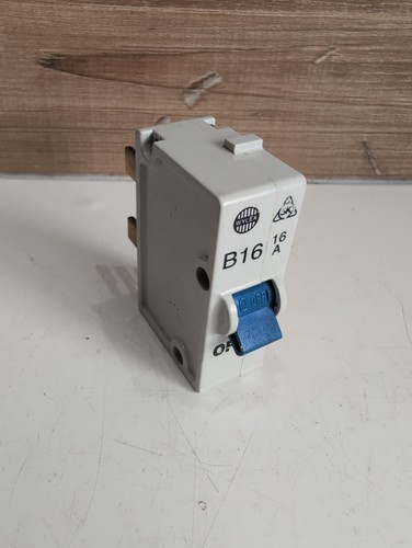 Wylex 16a type push plug - wylex,