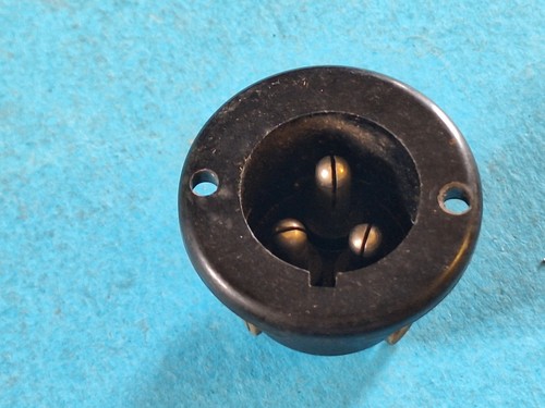 Bulgin standard pin socket - standard,