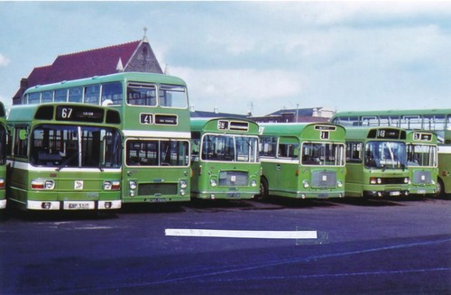 151m 6x4 bus - bus, united