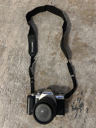 Vintage pentax slr 35mm - mz-m,