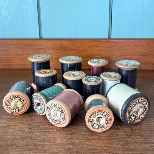 Vintage brooks wooden cotton - wooden,