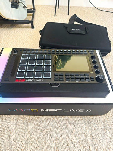 Akai professional mpc live iii - akai,