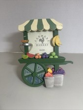 New - Farmers Market - Fruit