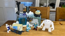Fisher Price Imaginext Mr Freeze Headquarters Playset BUNDLE  DC Super Friends