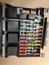 FUSE BOX with fuses, relays etc Senator B Lotus Carlton Calibra GM 90443321 