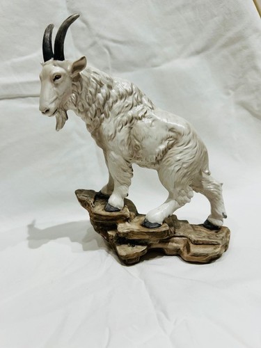 Goebel rocky mountain goat - rocky,