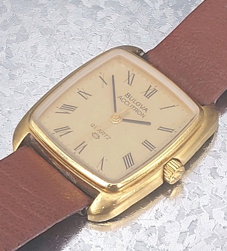 Vintage bulova accutron quartz - accutron,