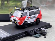 Autobots 1:64 Red 4WD Delica