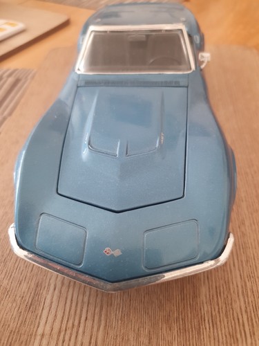 Revell 1969 corvette - 1/18,