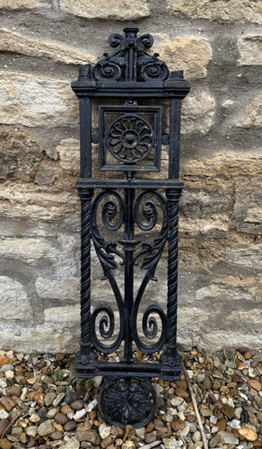 Original victorian cast iron - cast,