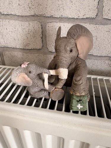 Tuskers elephant figurine - elephant,