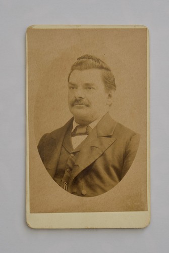 Cdv stout victorian man - a,