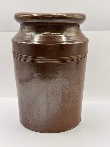 Old salt glaze pantry pot