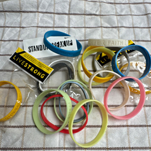 Livestrong multicolour rubber - livestrong,
