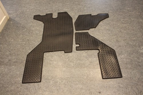 Pair floormats suit - pair, to