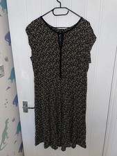 Women’s Floral Billie And Blossom Midi Dress Size 18