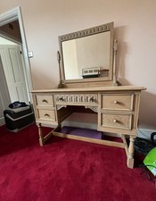 Vintage Dresser With Mirror 