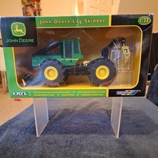 Britains 15776 ERTL Log Skidder John Deere 1:32  