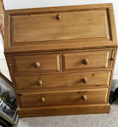 Solid pine writing - pine,