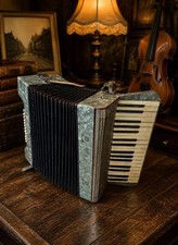 Vintage mariani accordion - mariani,
