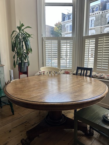 Round wooden pedestal dining - round,