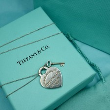 Tiffany & Co Return to Tiffany Heart Necklace with Key Charm 19 Inch Silver 925