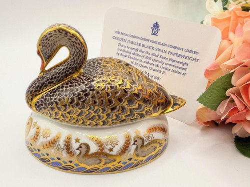 Royal crown derby - royal, golden
