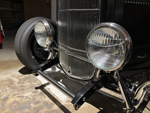 1932 ford hiboy - headlight, bars