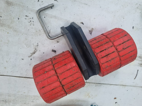 Mirror dinghy skeg wheels - skeg, wheels-