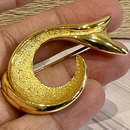 Vintage sphinx gold - vintage,