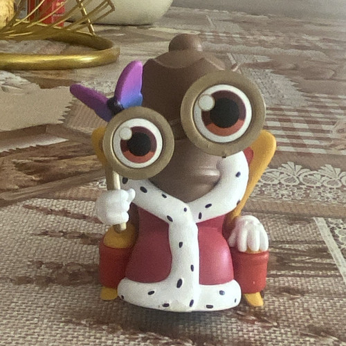Secret rare queenie - , figure