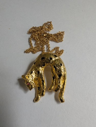 Leopard pendant gold - leopard, tone