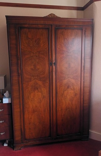 Ltd walnut door hinged - 2,