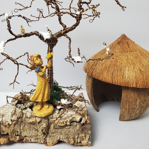 Miniature girl scene under - miniature,