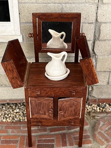 Dolls house vintage artisan - dolls,