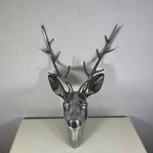 Large metal wall mount - wall, deer