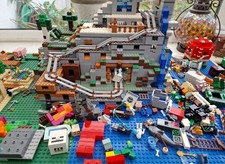 LEGO Collection Friends, Starwars, Batman, Ninjago, Minecraft, City, Avengers.