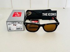 Ray-Ban Wayfarer Sunglasses