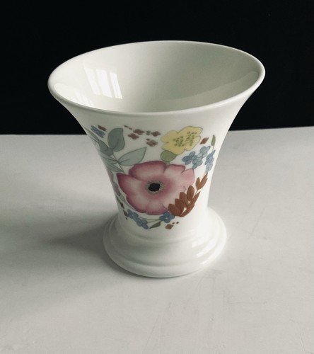 Wedgewood sweet meadow vase - wedgewood,