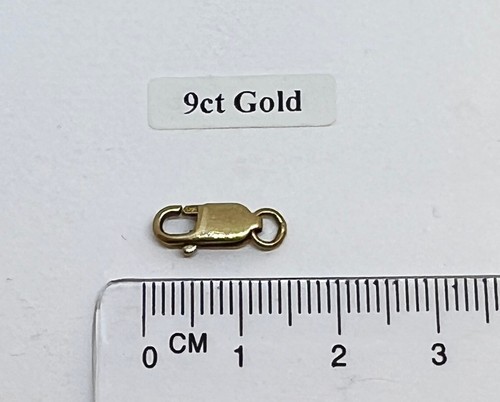 Small vintage 9ct - , gold