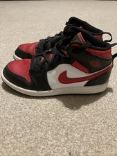 Nike Jordans Black, red and White Size 2.5