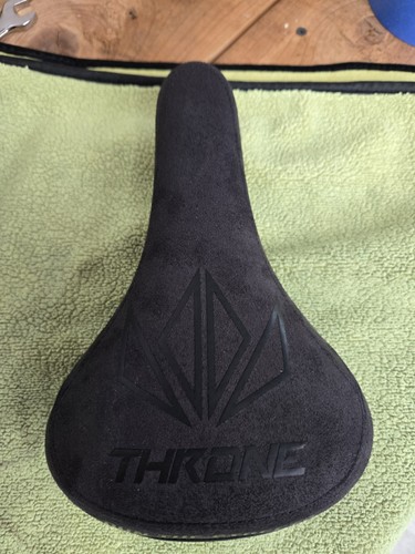 Throne the goon bmx seat - the,