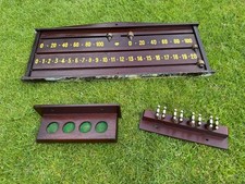 VINTAGE SNOOKER/BILLIARDS/POOL SCORING RACK & CUE HOLDER